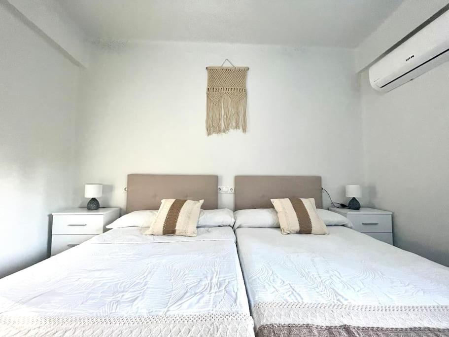 Apartamentos Rincon Andaluz 3 กอร์โดบา ภายนอก รูปภาพ